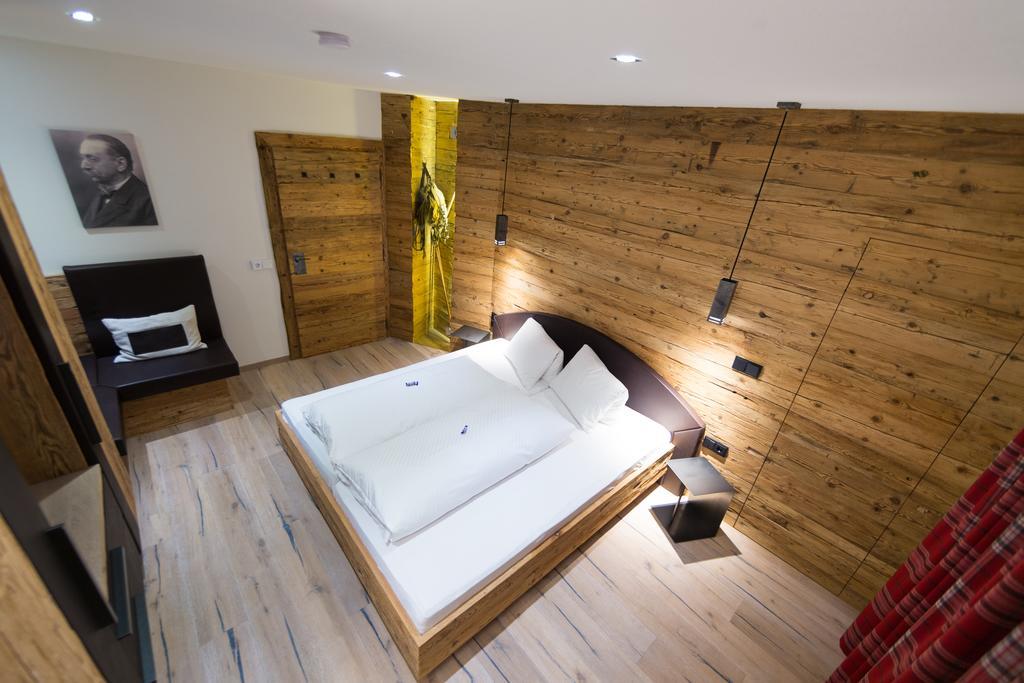 Ferienhaus Alpina Kals-am Großglockner Esterno foto